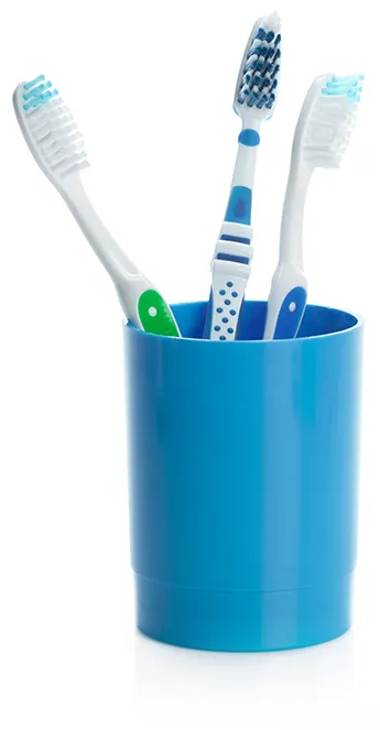 Cup with brushes.